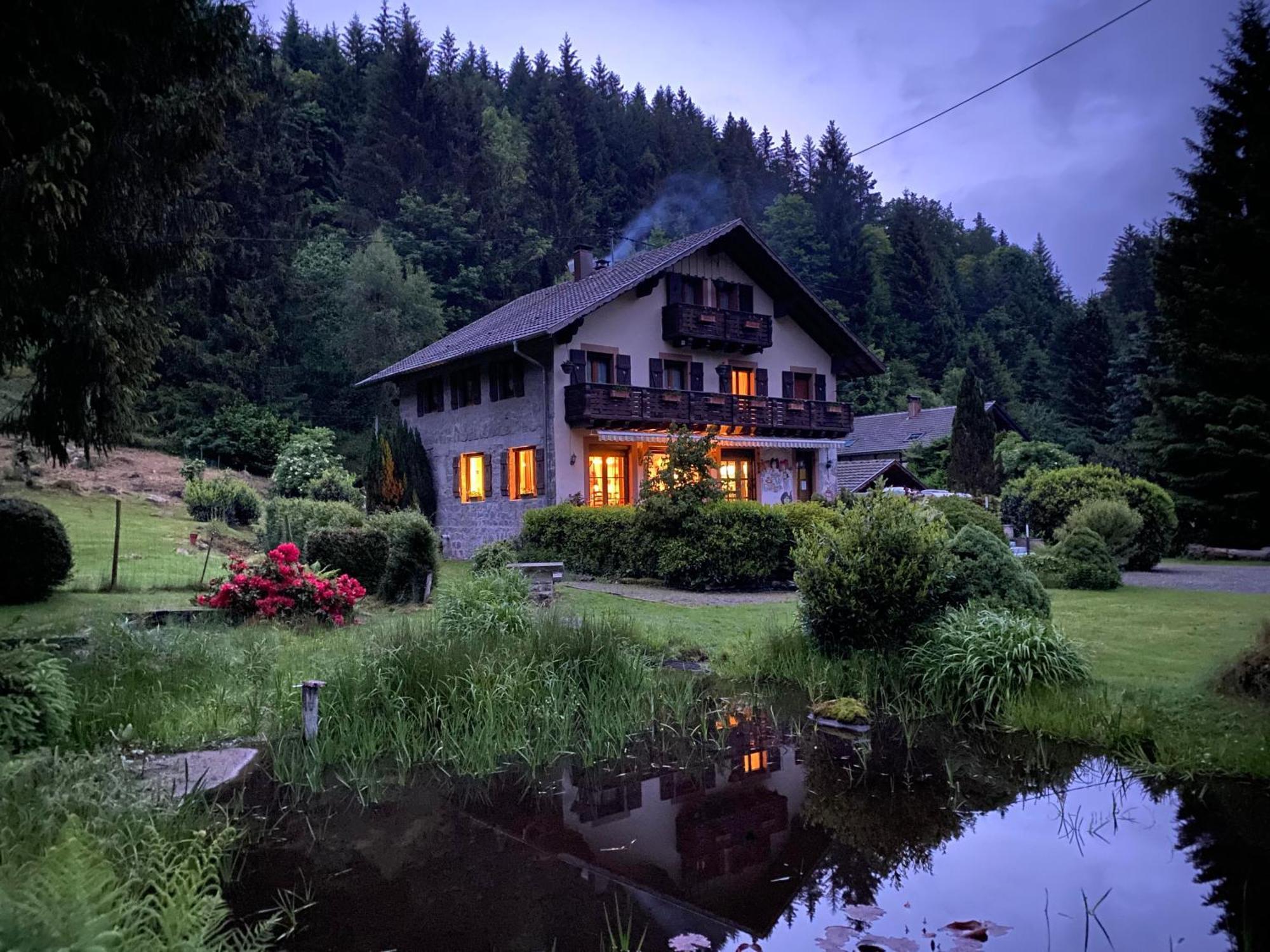 Chambres D'Hotes Des Cascades St-Nicolas 克吕特 外观 照片