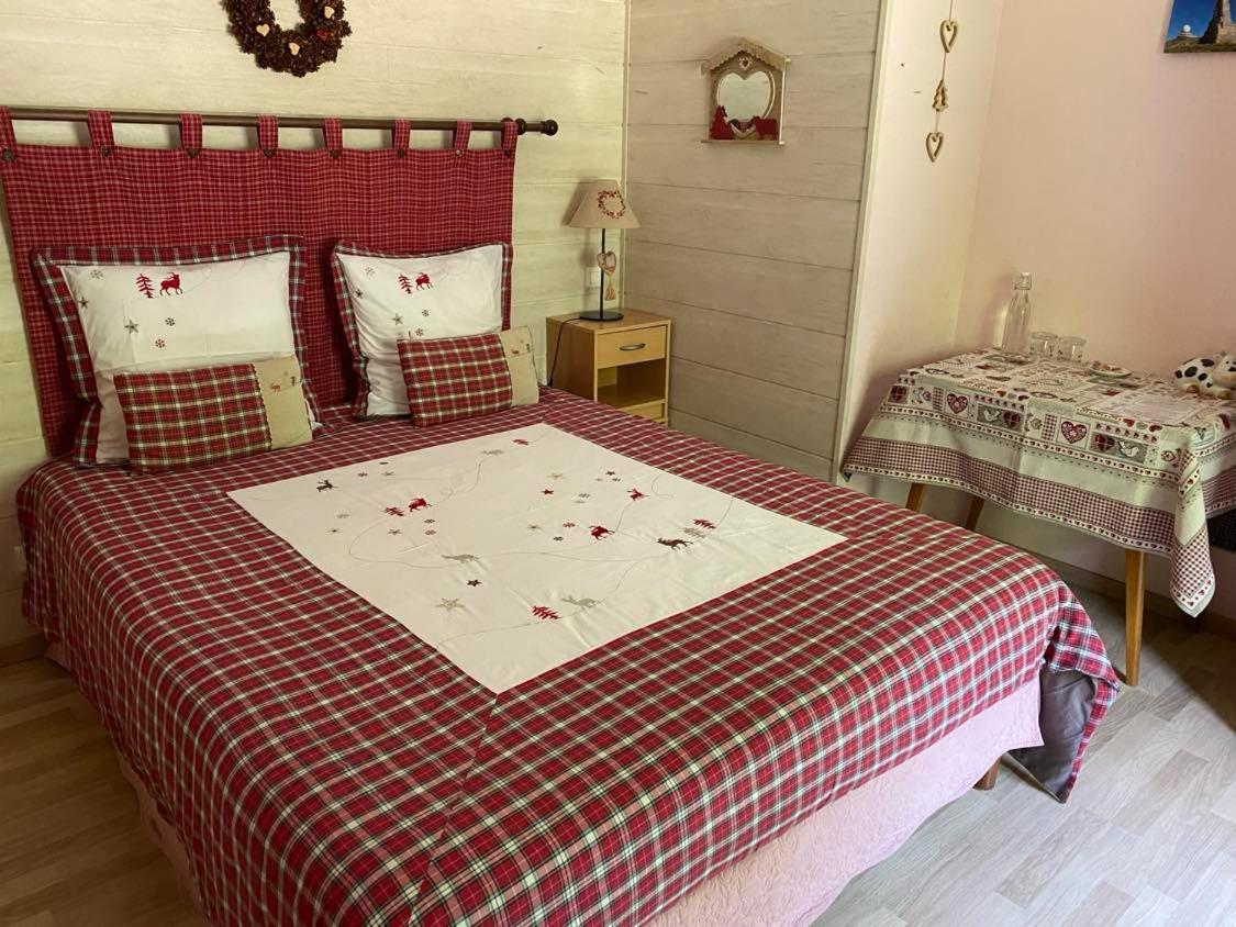 Chambres D'Hotes Des Cascades St-Nicolas 克吕特 外观 照片